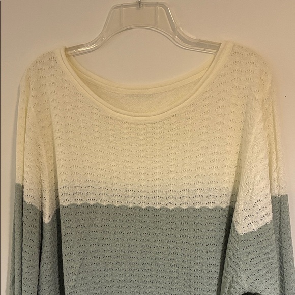 Bloomchic Color Block Sweater - Picture 2 of 8